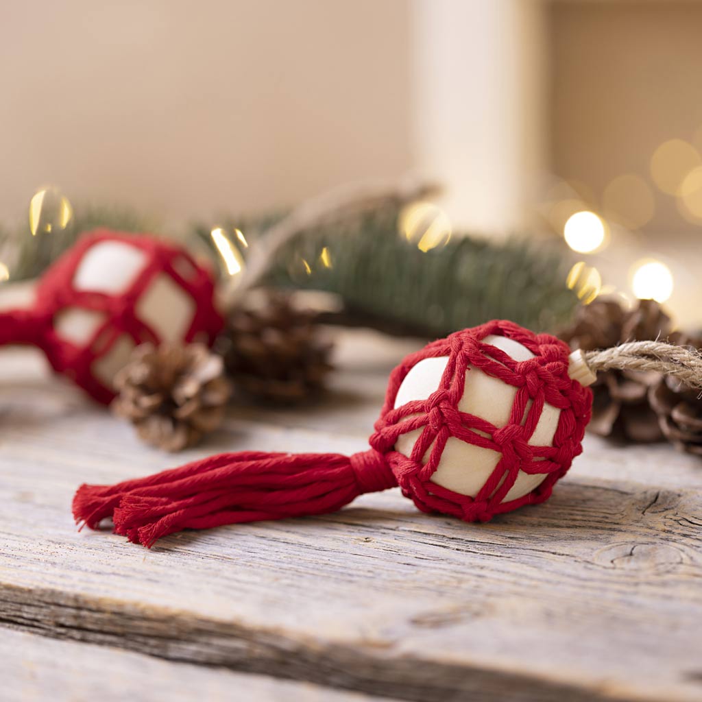 Craft Kit Christmas Baubles, Macramé, christmas red, 1 pack-boobam