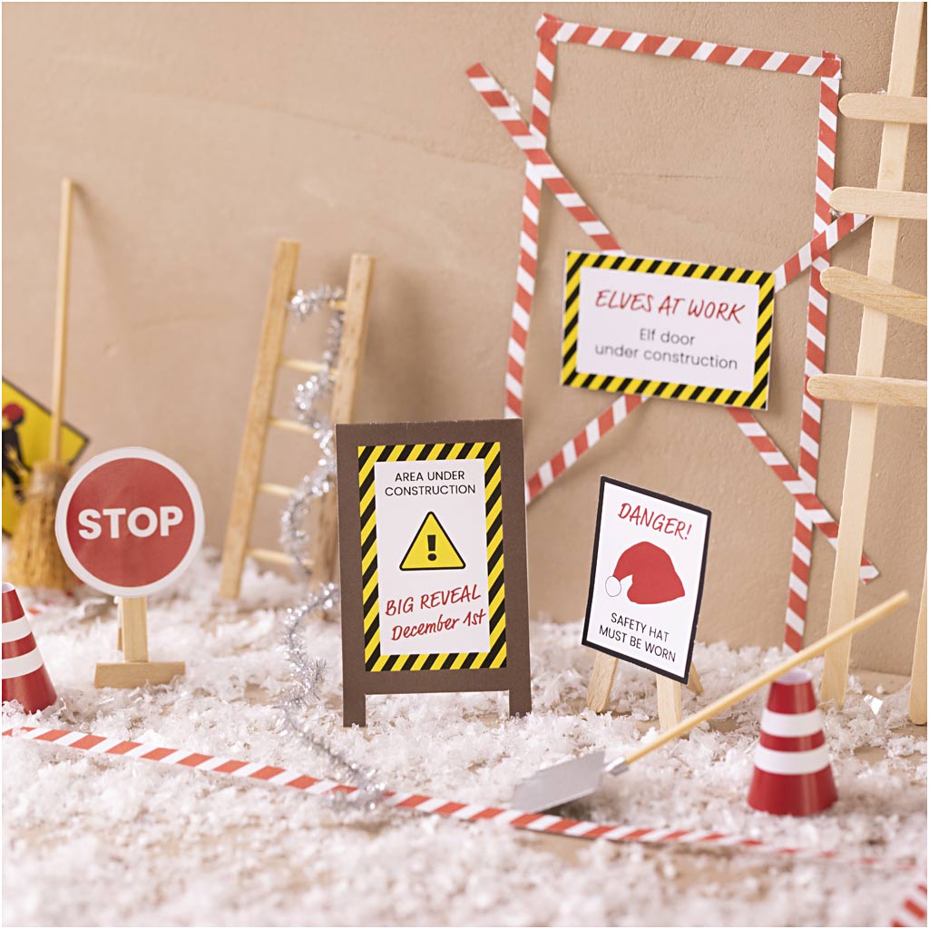 Mini Craft Kit Elf Door, Under Construction, 1 pack-boobam